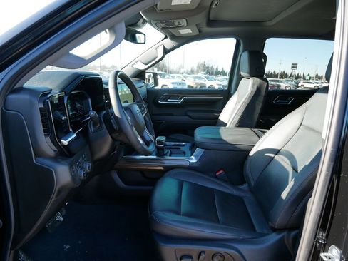 Used 2023 Chevrolet Silverado 1500 RST image 10