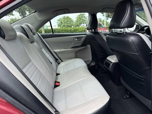 Used 2017 Toyota Camry SE FWD image 20