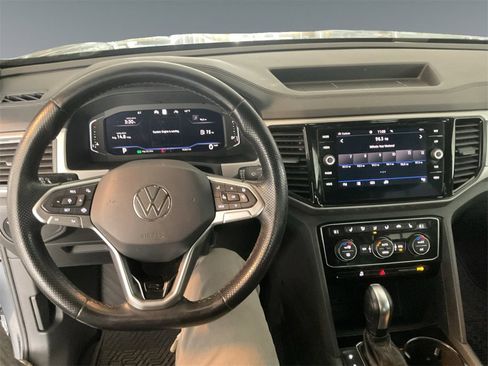 Used 2020 Volkswagen Atlas Cross Sport SEL R-Line image 10
