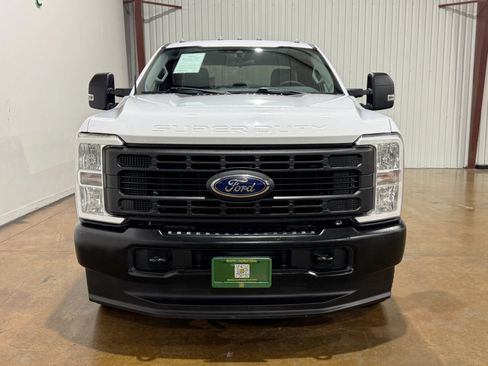 Used 2023 Ford F350 XL w/ Snow Plow/Camper Package image 2
