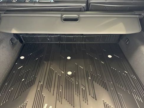 New 2026 Cadillac Lyriq Signature Sport w/ LPO, Floor Liner Package image 15