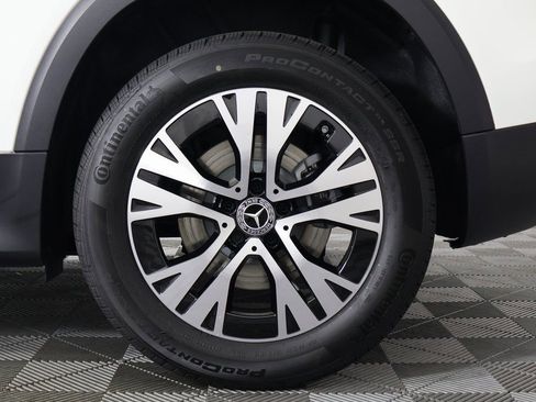 New 2026 Mercedes-Benz GLB 250 image 10