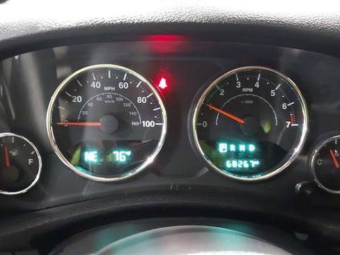 Used 2017 Jeep Wrangler Unlimited Sahara w/ Trailer Tow Group AWD/4WD image 22