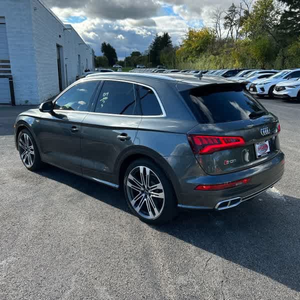 Used 2018 Audi SQ5 Premium Plus w/ S Sport Package AWD/4WD image 3