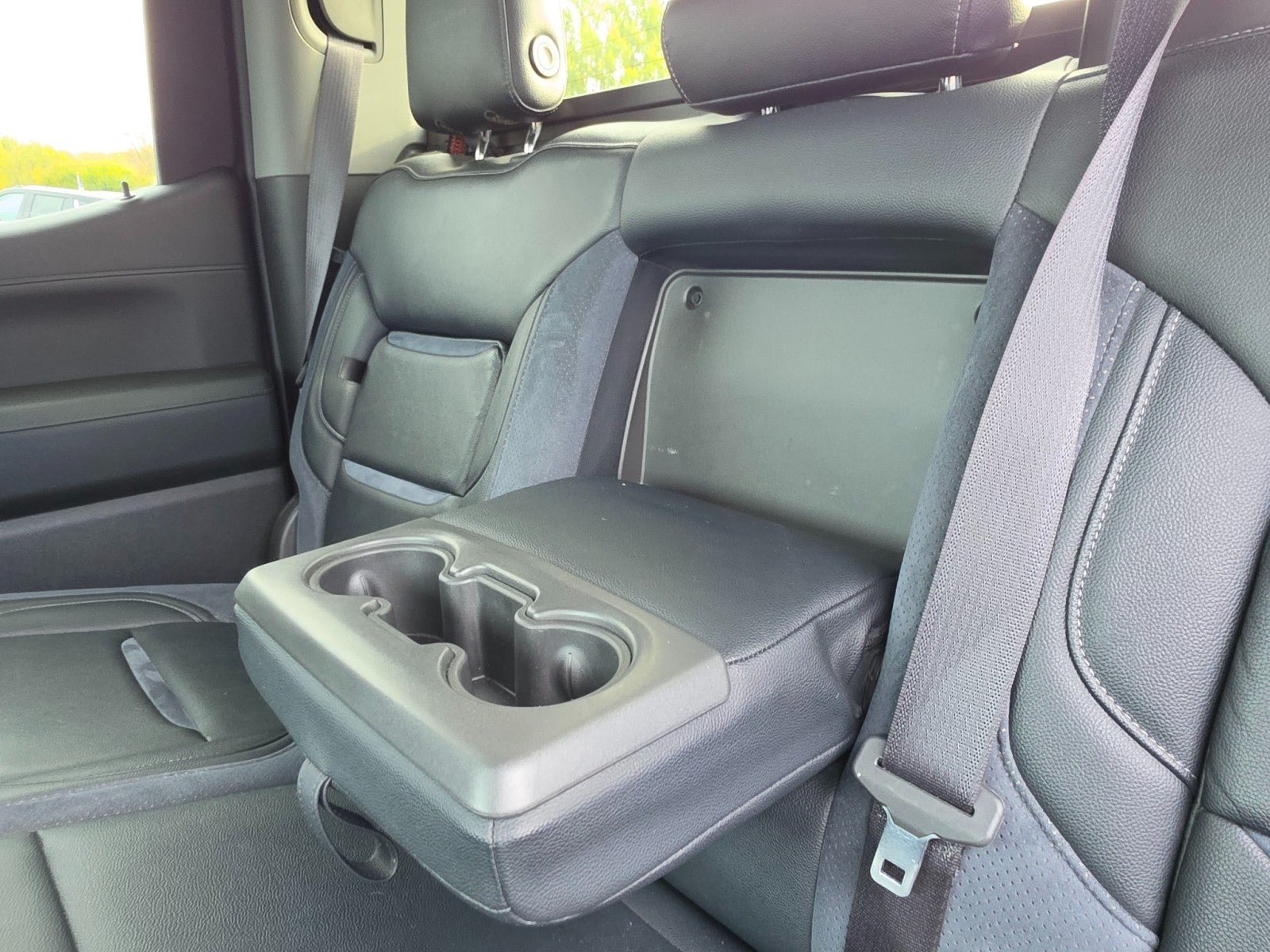 Used 2019 Chevrolet Silverado 1500 RST w/ All-Star Edition AWD/4WD image 27