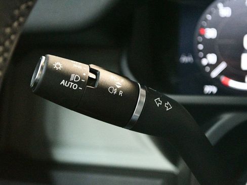 Used 2024 Land Rover Defender 110 S AWD/4WD image 62