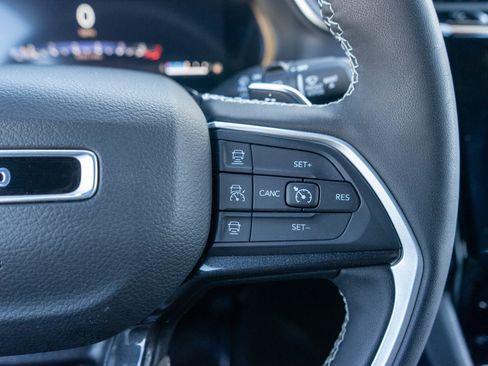 Used 2023 Jeep Grand Cherokee L Altitude image 26