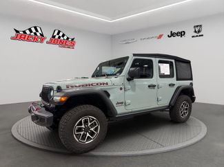 Used 2024 Jeep Wrangler Rubicon w/ Convenience Group video 2