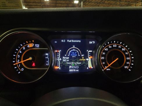 Used 2018 Jeep Wrangler Unlimited Sport S AWD/4WD image 23