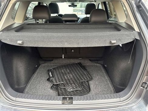 Certified 2024 Volkswagen Taos SE w/ Panoramic Sunroof Package image 5