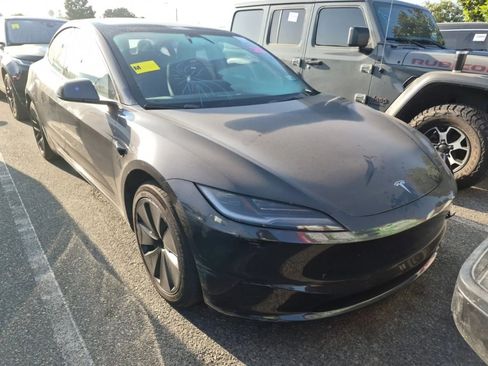 Used 2025 Tesla Model 3 Long Range RWD image 4