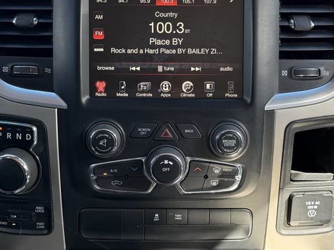 Used 2015 RAM 1500 Outdoorsman image 33