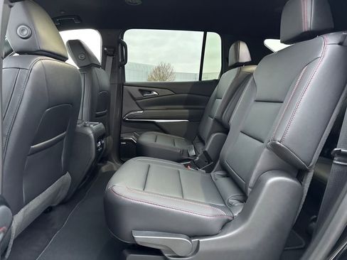 New 2026 Chevrolet Traverse Z71 w/ Enhanced Driving Package image 12