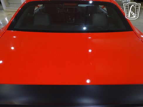 Used 2016 Dodge Challenger SRT Hellcat image 28