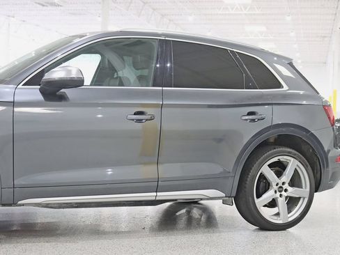 Used 2024 Audi SQ5 Premium w/ 21" Wheel Package AWD/4WD image 3