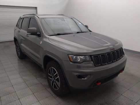 Used 2020 Jeep Grand Cherokee Trailhawk AWD/4WD image 13