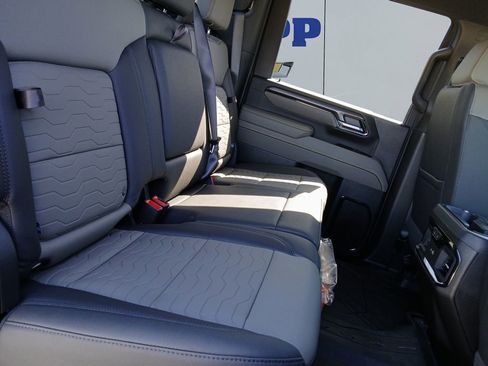 New 2026 Chevrolet Silverado 2500 ZR2 w/ LPO, Dark Essentials Package AWD/4WD image 17