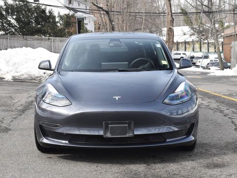 Used 2023 Tesla Model 3 Standard Range image 13