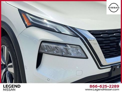 Certified 2023 Nissan Rogue Platinum AWD/4WD image 9