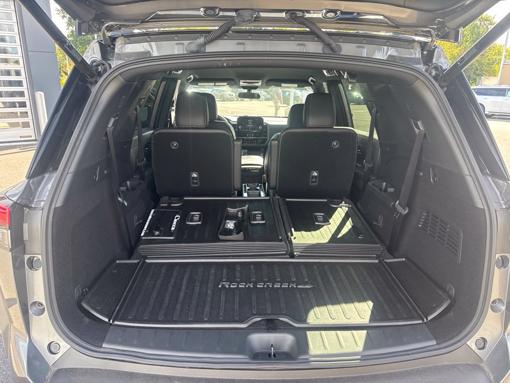 Used 2025 Nissan Pathfinder Rock Creek AWD/4WD image 28