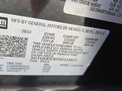 Certified 2025 GMC Sierra 1500 AT4 w/ Technology Package AWD/4WD image 17