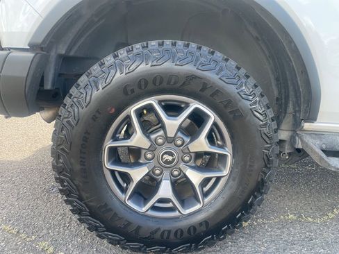 Used 2023 Ford Bronco Badlands AWD/4WD image 23