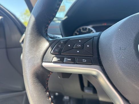 Used 2022 Nissan Altima 2.5 SR w/ Midnight Edition Package image 9