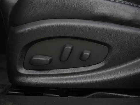 Used 2017 Chevrolet Impala LT FWD image 26