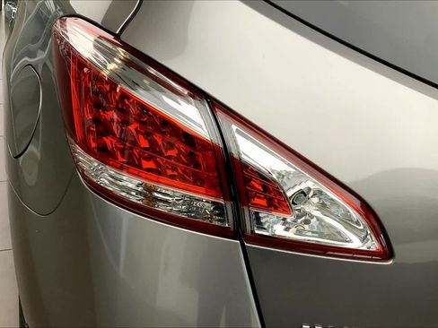 Used 2011 Nissan Murano SL w/ Navigation Pkg FWD image 27