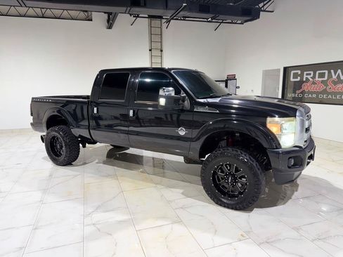 Used 2015 Ford F250 Platinum w/ FX4 Off-Road Package AWD/4WD image 3