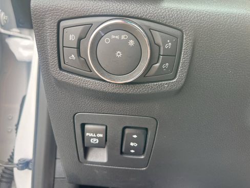 Used 2016 Ford F150 XLT w/ Equipment Group 302A Luxury AWD/4WD image 28