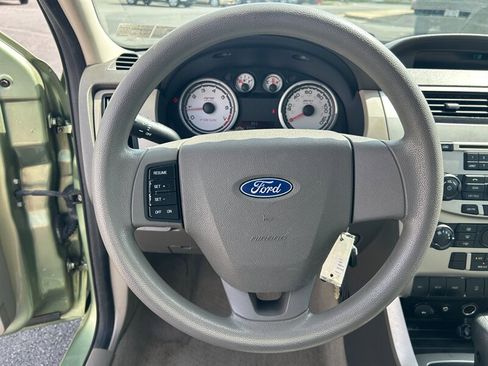 Used 2008 Ford Focus SE FWD image 20