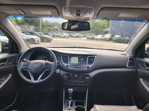Used 2016 Hyundai Tucson Limited w/ Option Group 03 AWD/4WD image 17