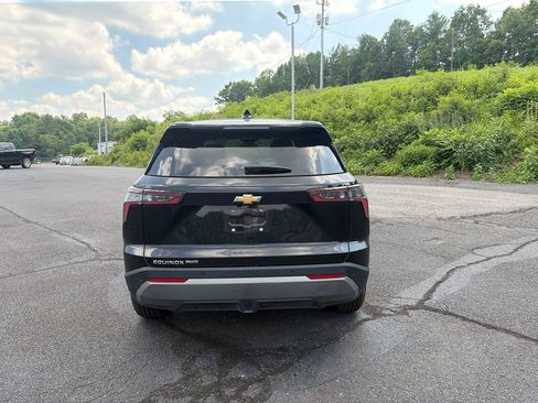 Used 2026 Chevrolet Equinox LT w/ Convenience Package II AWD/4WD image 8