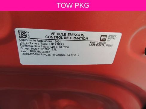 Used 2024 Chevrolet Colorado W/T w/ Safety Package RWD image 16
