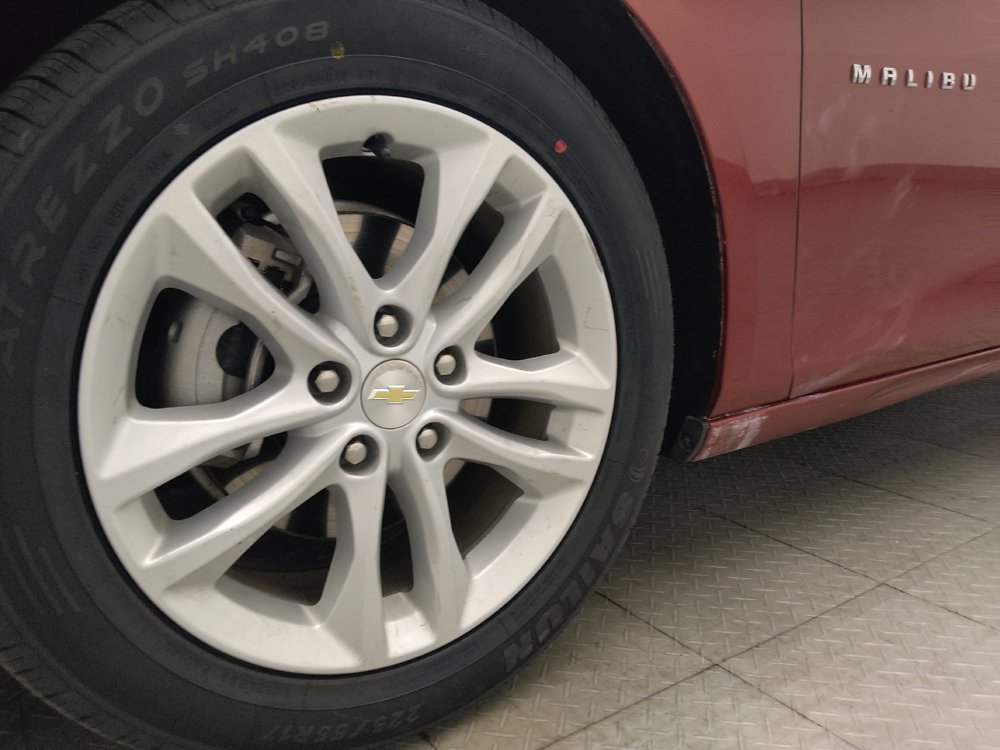 Used 2018 Chevrolet Malibu LT FWD image 31
