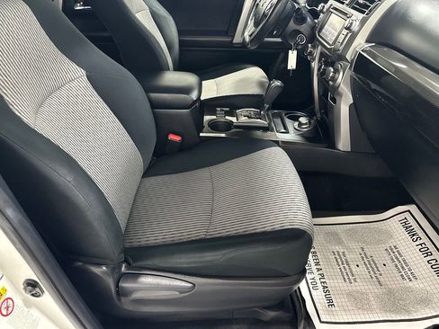 Used 2015 Toyota 4Runner SR5 AWD/4WD image 56