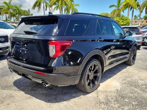 Used 2023 Ford Explorer ST-Line w/ Class IV Trailer Tow Package RWD image 3