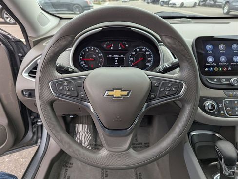 Used 2025 Chevrolet Malibu LT image 15