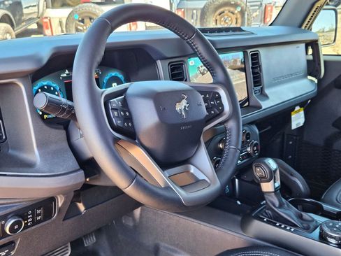 New 2025 Ford Bronco Badlands AWD/4WD image 14