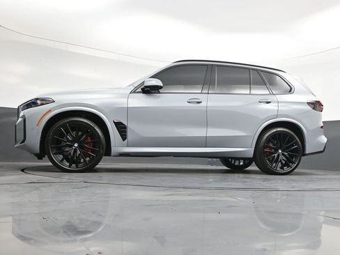 Used 2026 BMW X5 xDrive40i w/ M Sport Package AWD/4WD image 31