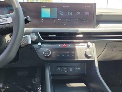 Used 2025 Hyundai Sonata SEL FWD image 16