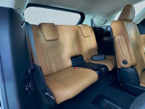 Used 2022 Lexus RX 450hL Luxury w/ Cold Area Package (CK) AWD/4WD image 29