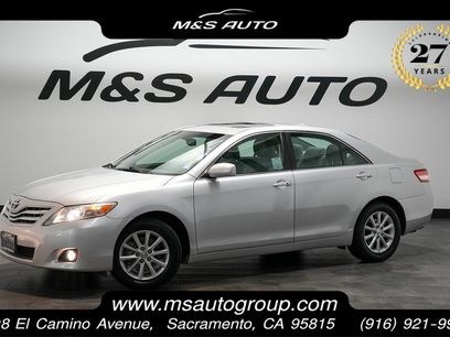 Used 2011 Toyota Camry XLE w/ SE/XLE Extra-Value Pkg