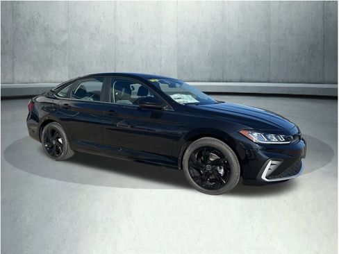 New 2026 Volkswagen Jetta SE image 4