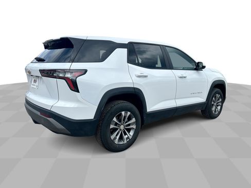 Certified 2026 Chevrolet Equinox LT AWD/4WD image 9