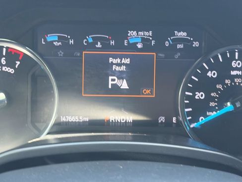 Used 2020 Chevrolet Equinox LT FWD image 28