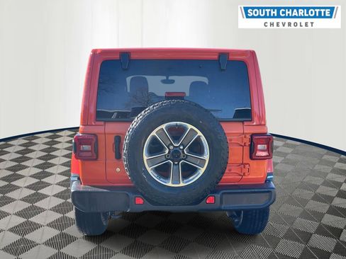 Used 2019 Jeep Wrangler Unlimited Sahara image 6