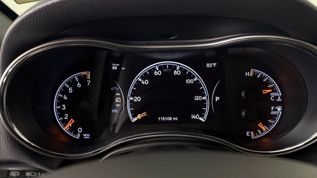 Used 2021 Jeep Grand Cherokee Laredo AWD/4WD image 20