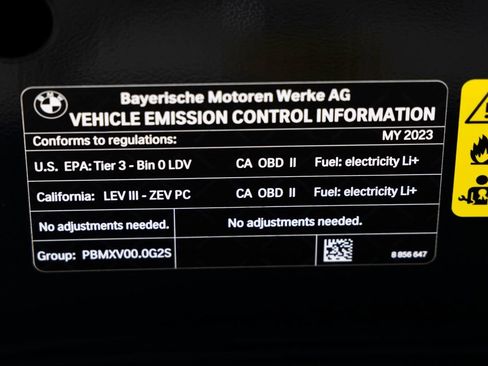 Certified 2023 BMW i4 eDrive35 w/ Premium Package RWD image 36